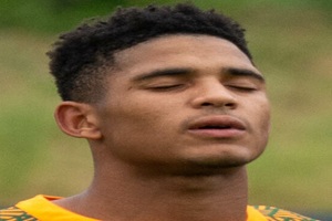 Sacha Feinberg-Mngomezulu jugadores de rugby